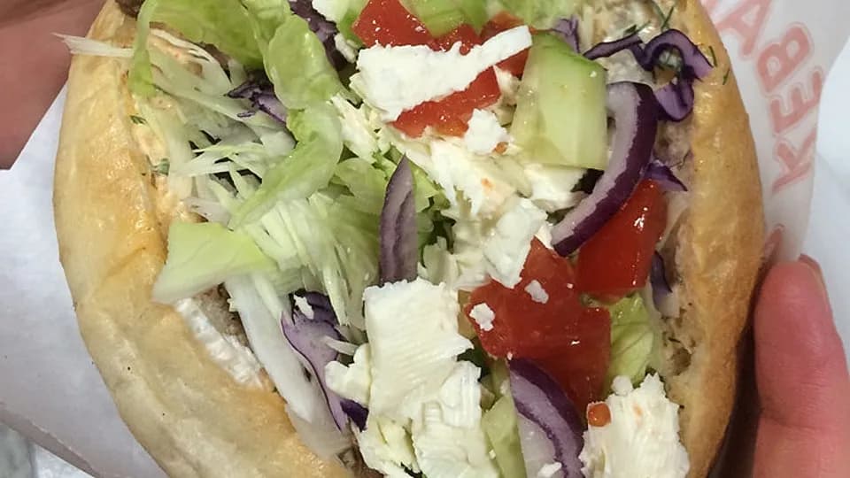 Was kommt in einen Döner? Die überraschenden Zutaten und Variationen
