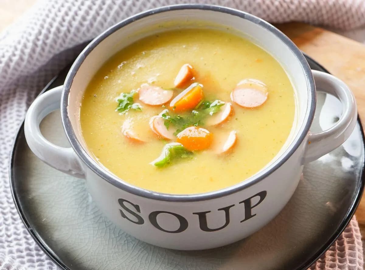 Herzhaftes Rezept für Kartoffelsuppe, das einfach glücklich macht Herzhaftes Rezept für Kartoffelsuppe, das einfach glücklich macht